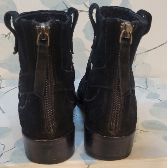 Rebecca Minkoff Jenni Suede Pointed Toe Booties 7.5M - Picture 10 of 10